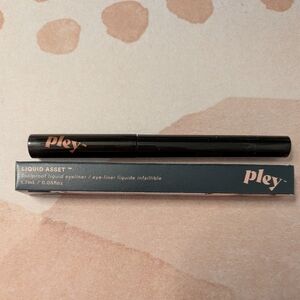Pley Liquid Asset Foolproof Liquid Eyeliner - Blue Hue (Matte Royal Blue)